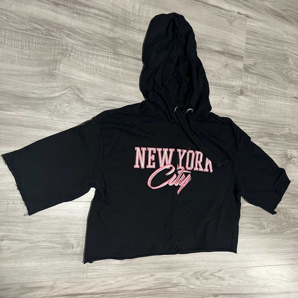 H&M cropped short sleeve hoodie
